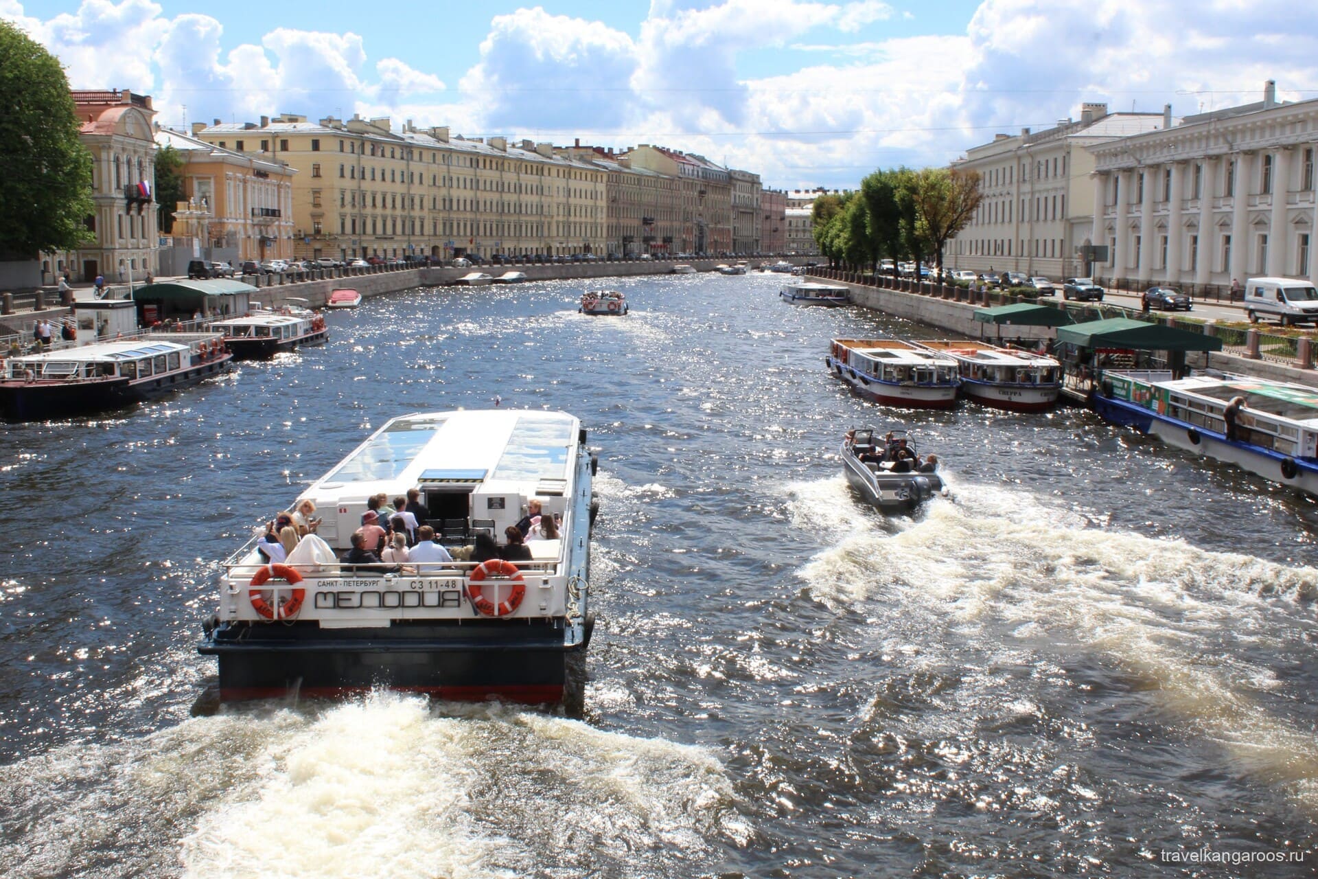 Речные прогулки в Санкт-Петербурге